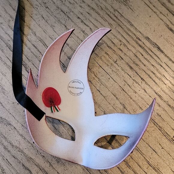 Black and red musical Note Masquerade mask 🖤❤️ - Picture 3 of 5